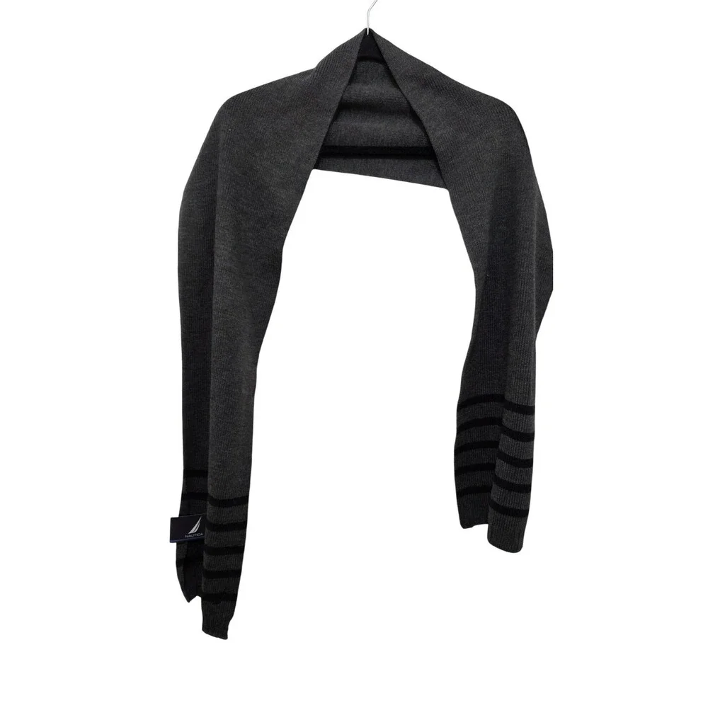 NWT Nautica Men's Gray & Black Striped Knit Scarf Size o/s